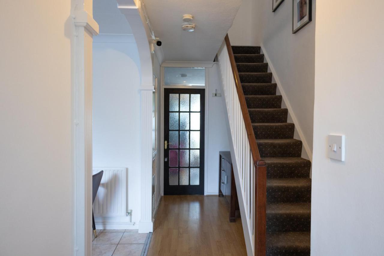 فيلا London - 4 Bed - Sleeps 8 - Garden - Pet Friendly المظهر الخارجي الصورة
