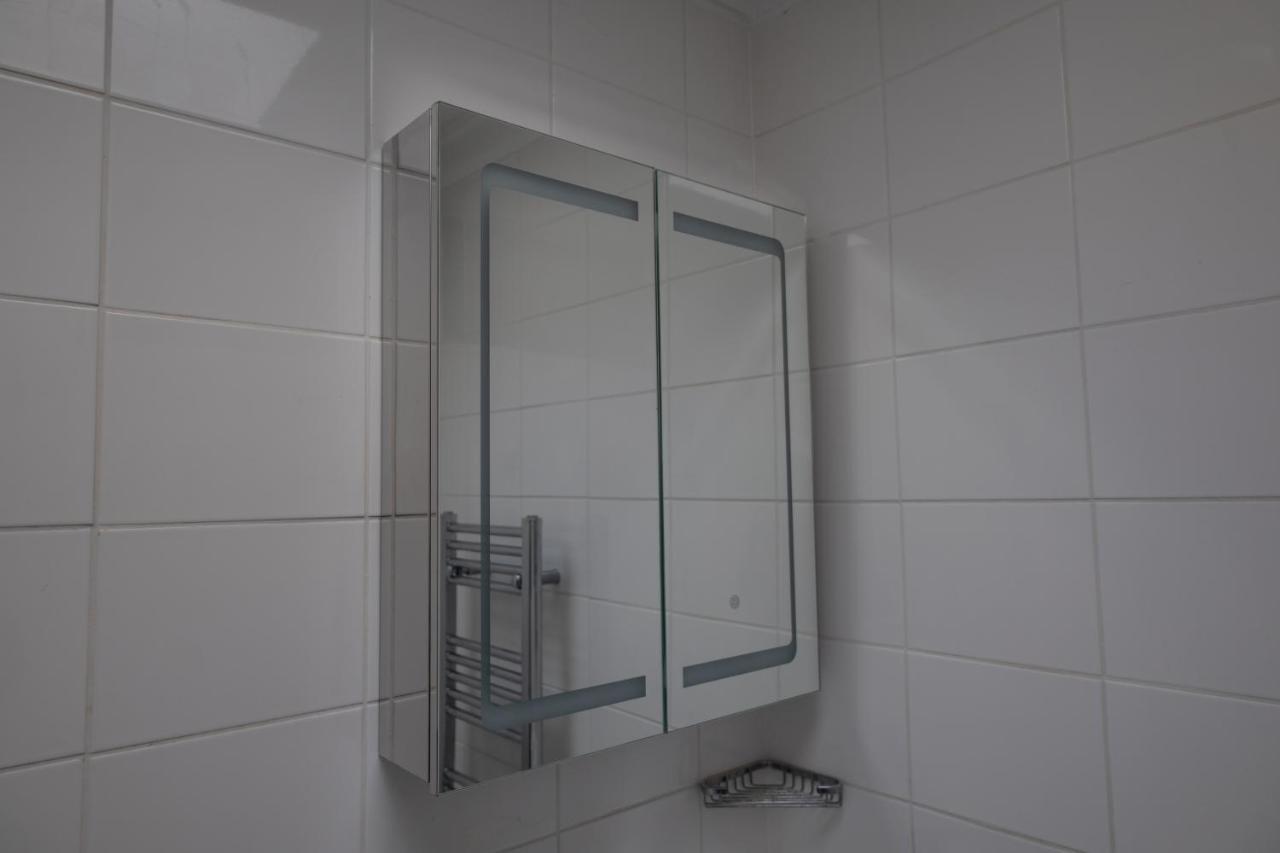فيلا London - 4 Bed - Sleeps 8 - Garden - Pet Friendly المظهر الخارجي الصورة